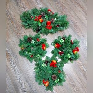 Vintage Plastic Christmas Candle Wreath Ring Set of 4